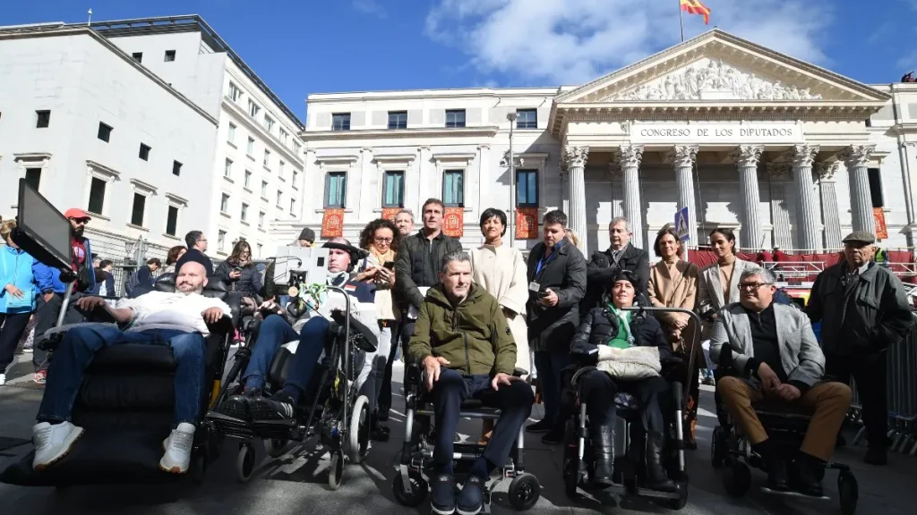 Navarra, Aragón y Castilla-La Mancha aún no pagan las ayudas a los enfermos de ELA